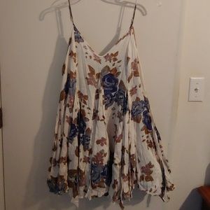 Barbie doll floral new flowy shirt